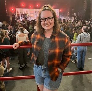 Meet your Posher, Abby